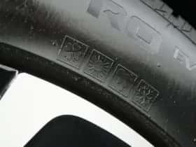 Kia EV6 (2021) thumbnail 8