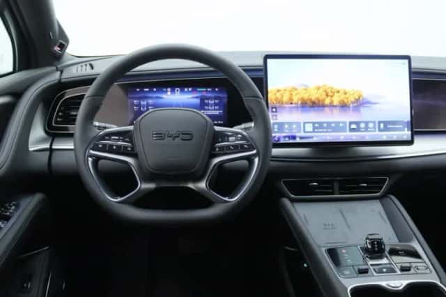 BYD SEALION (2026) thumbnail 3