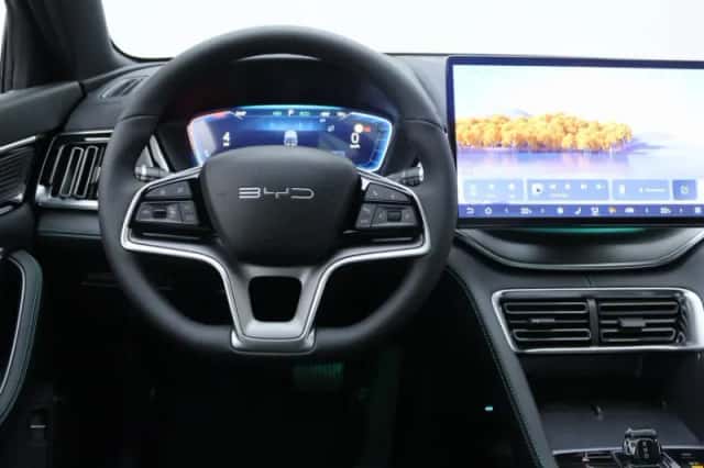 BYD Seal U (2026) thumbnail 3