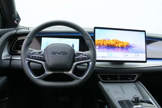 BYD SEALION (2026) thumbnail 3