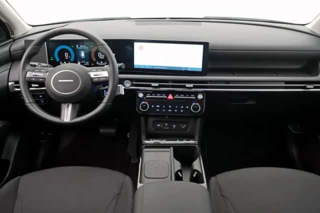 Hyundai Tucson (2024) thumbnail 3