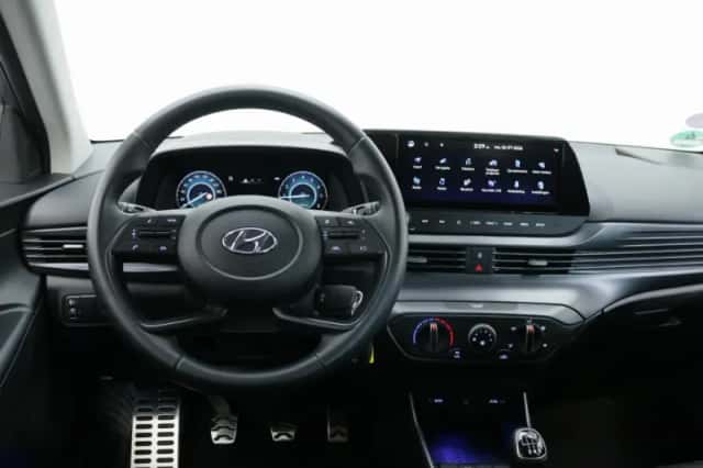 Hyundai Bayon (2023) thumbnail 3