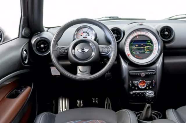 MINI Paceman (2013) thumbnail 3