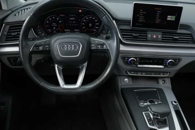 Audi Q5 (2017) thumbnail 3