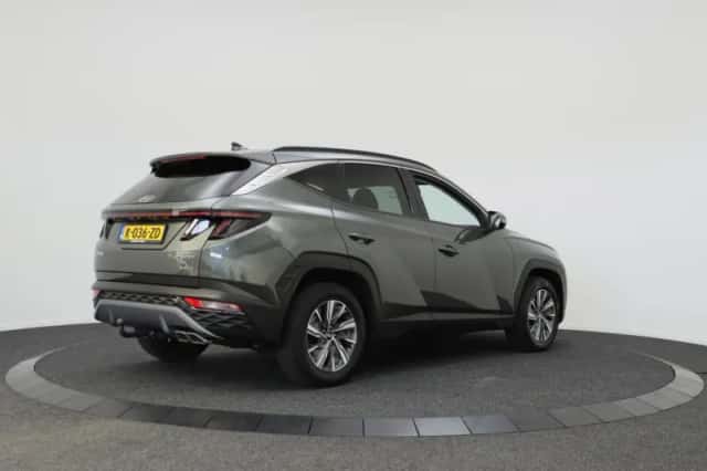 Hyundai Tucson (2021) thumbnail 2
