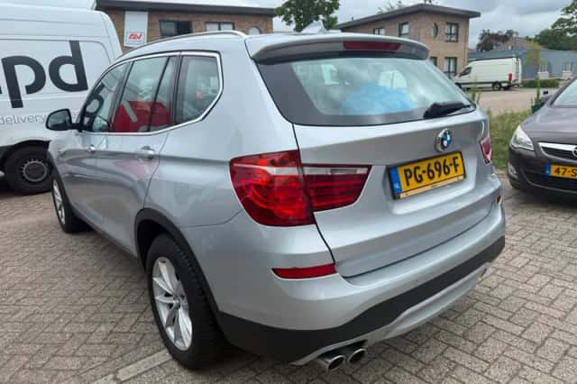 BMW X3 (2017) thumbnail 4