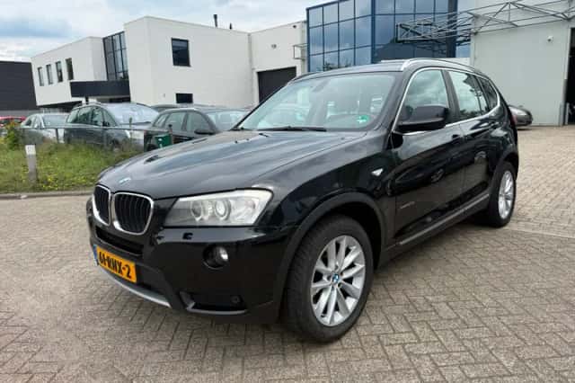BMW X3 (2011) thumbnail 1