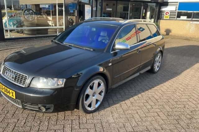 Audi A4 (2004) thumbnail 2
