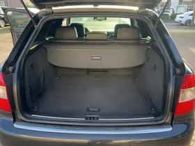 Audi A4 (2004) thumbnail 17