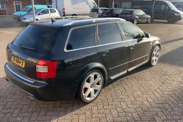 Audi A4 (2004) thumbnail 6