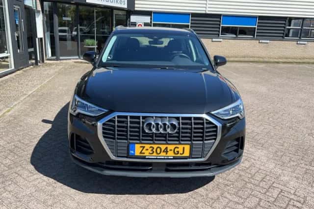 Audi Q3 (2022) thumbnail 6