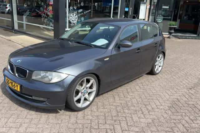 BMW 1-Serie (2007) thumbnail 1