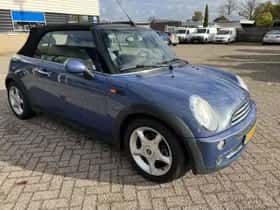MINI Cabrio (2005) thumbnail 14