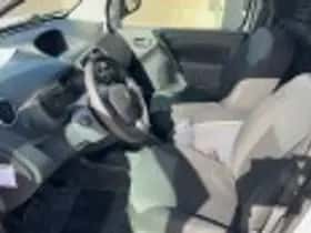 Renault Kangoo (2020) thumbnail 41