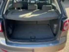 Volkswagen Golf (2010) thumbnail 36