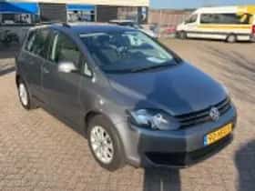 Volkswagen Golf (2010) thumbnail 5