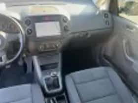 Volkswagen Golf (2010) thumbnail 42