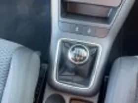 Volkswagen Golf (2010) thumbnail 49