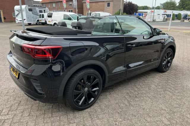 Volkswagen T-Roc (2022) thumbnail 16
