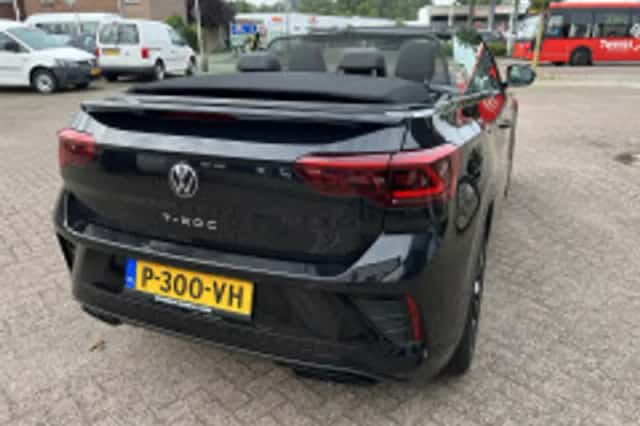 Volkswagen T-Roc (2022) thumbnail 7