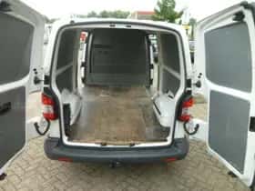 Volkswagen Transporter (2012) thumbnail 34