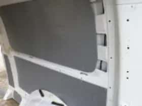 Volkswagen Transporter (2012) thumbnail 78
