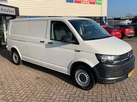 Volkswagen Transporter (2016) thumbnail 13