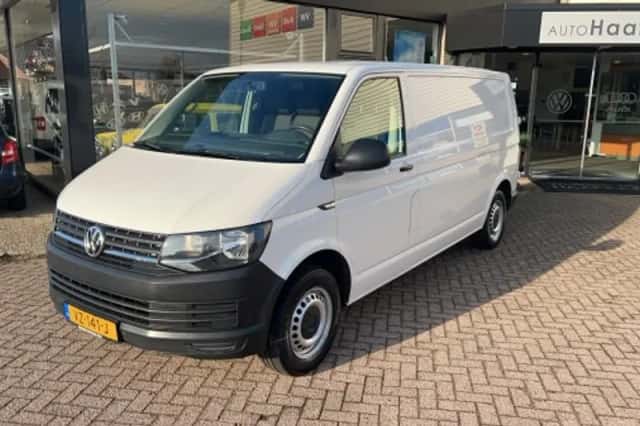 Volkswagen Transporter (2016) thumbnail 60