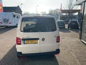 Volkswagen Transporter (2016) thumbnail 64