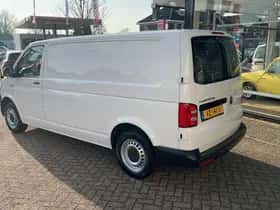Volkswagen Transporter (2016) thumbnail 9