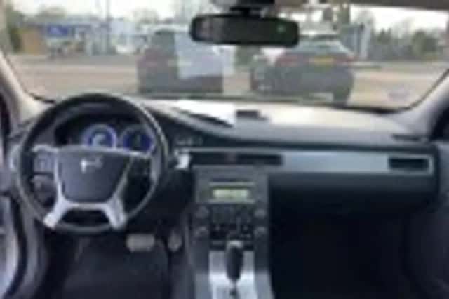Volvo V70 (2011) thumbnail 37