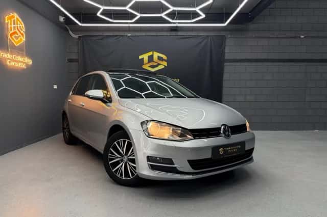 Volkswagen Golf (2017) thumbnail 3