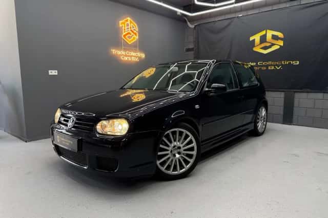 Volkswagen Golf (2002) thumbnail 1