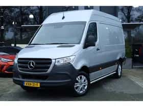 Mercedes-Benz Sprinter (2023) thumbnail 2