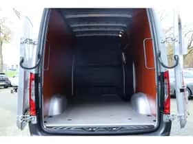 Mercedes-Benz Sprinter (2023) thumbnail 34