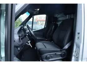 Mercedes-Benz Sprinter (2023) thumbnail 5
