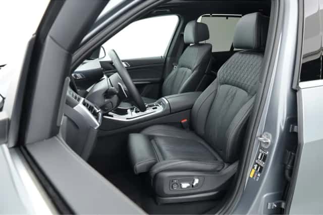 BMW X5 (2024) thumbnail 3