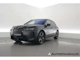 BMW iX (2025)