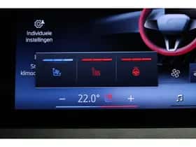 BMW iX (2025) thumbnail 22