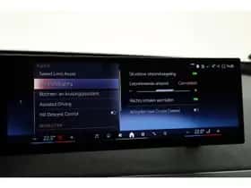 BMW iX (2025) thumbnail 24