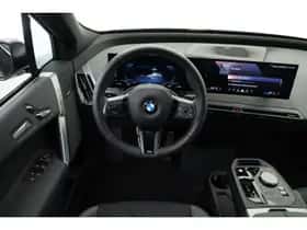 BMW iX (2025) thumbnail 6