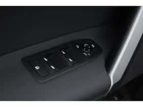 BMW iX (2025) thumbnail 10