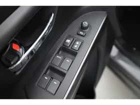 Suzuki S-Cross (2022) thumbnail 10