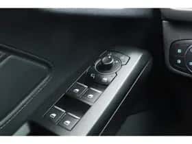 Ford Focus (2022) thumbnail 7