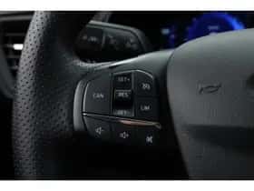 Ford Focus (2022) thumbnail 9