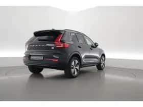 Volvo XC40 (2023) thumbnail 2