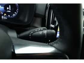 Volvo XC40 (2023) thumbnail 15