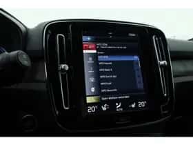 Volvo XC40 (2023) thumbnail 21