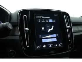 Volvo XC40 (2023) thumbnail 22
