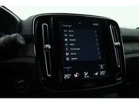 Volvo XC40 (2023) thumbnail 28
